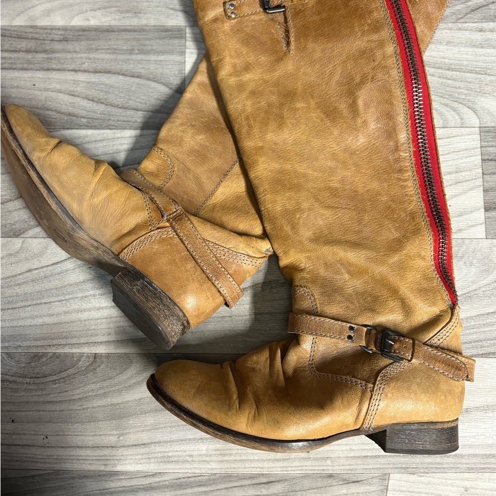 Steve Madden Roady Tan Leather Boots with Red Zipper